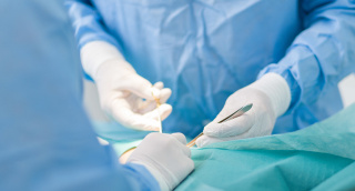 Medline OP-Abdecktuch "Essential" 90 x 150 cm selbstklebend blau